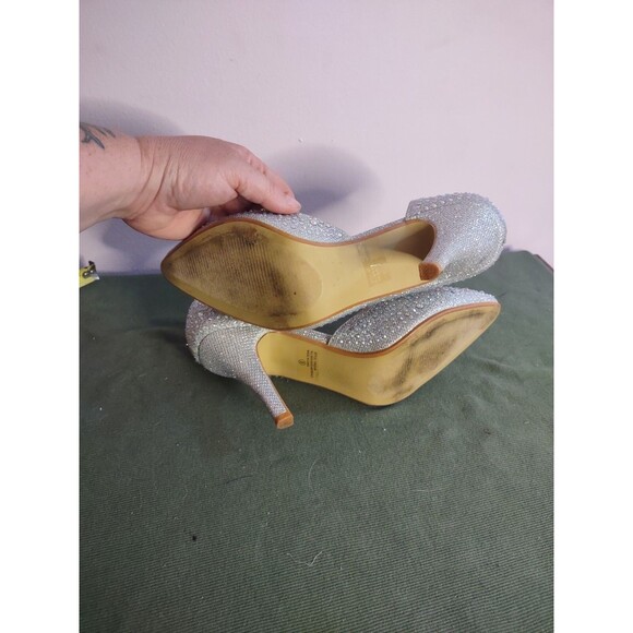 Delicacy Silver Rhinestone Heels 8 Bling Sparkle  Euc - Picture 6 of 6